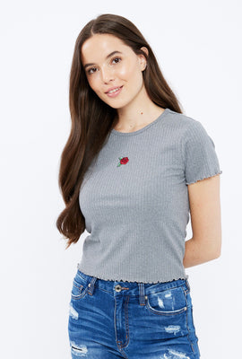 T-shirt court côtelé à bordure ondulé avec motif brodé rose