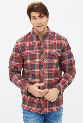 Chemise en flanelle à carreaux boutonnés à l'avant