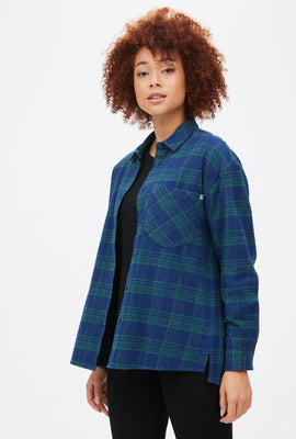 Chemise en flanelle surdimensionnée à carreaux boutonnés à l'avant