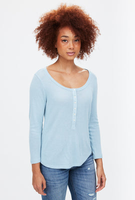 Haut Henley en tissu gauffré brossé