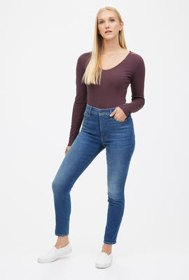 Jean Uni Fit ajusté taille haute